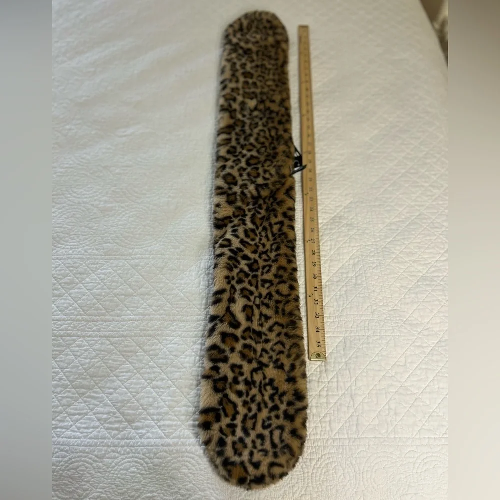 I.N.C. Animal Print Faux Fur Stole. NWT. Mobwife